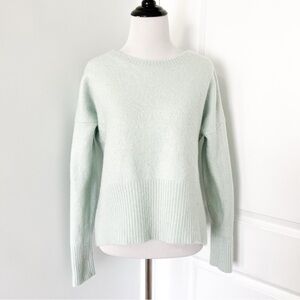 Banana Republic Mint Cashmere Sweater - Missized